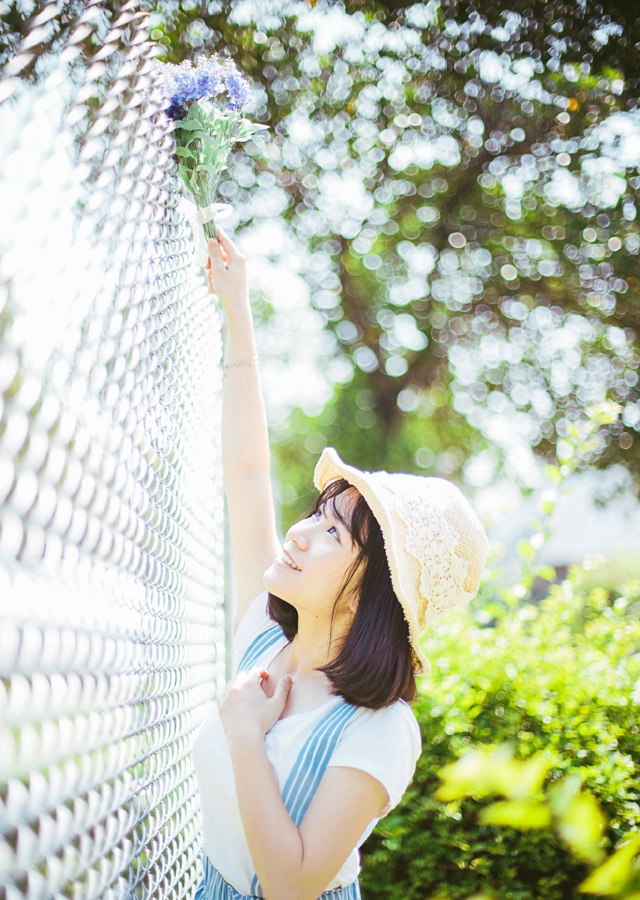 短发氧气阳光少女写真花香四溢小清新美女图库,清纯美女,